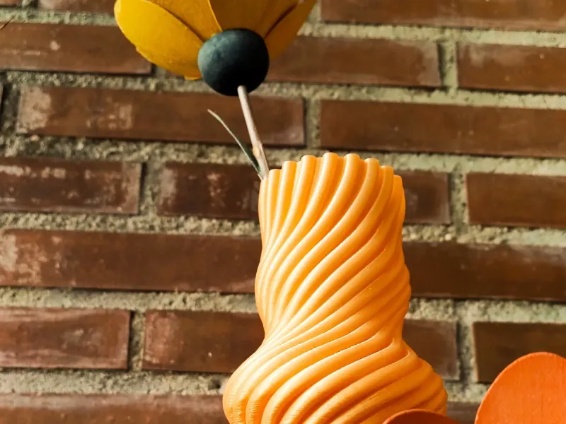 Nudo Vase