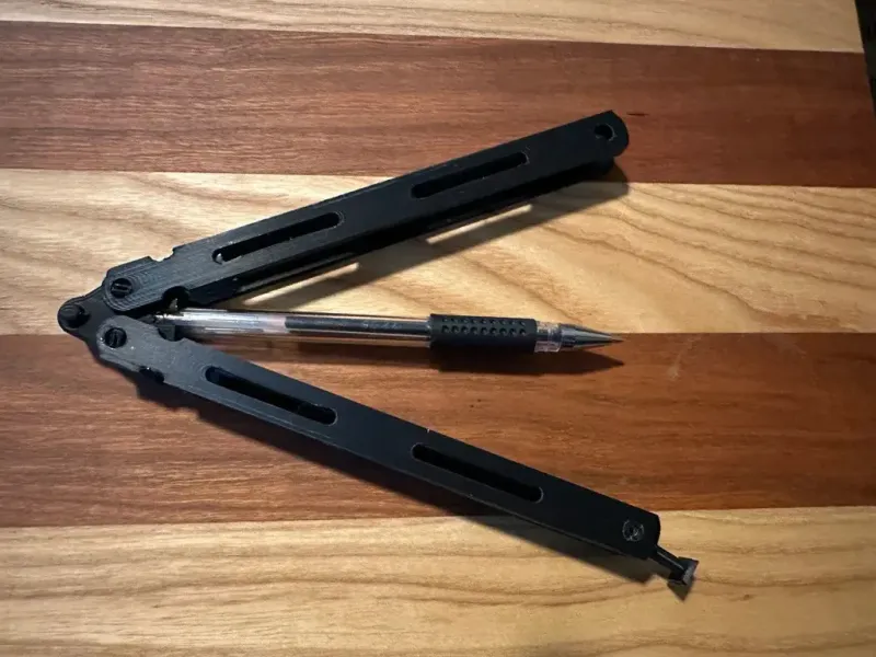 pen butterfly knife