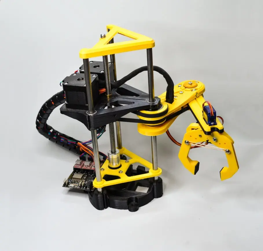 Arduino Robotic Arm (OPEN SOURCE) + Python control APP + EXT