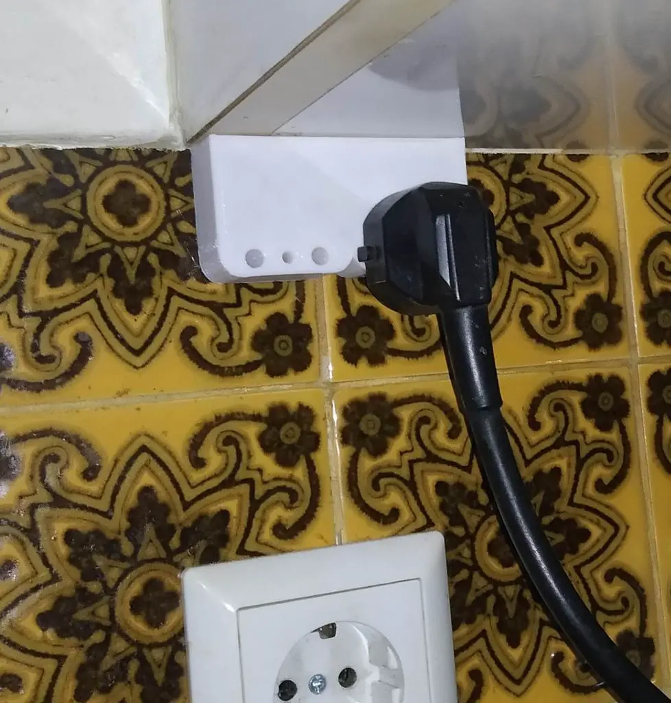 schuko stecker-garage - cable organizer -eu plug  1x  2x  3x