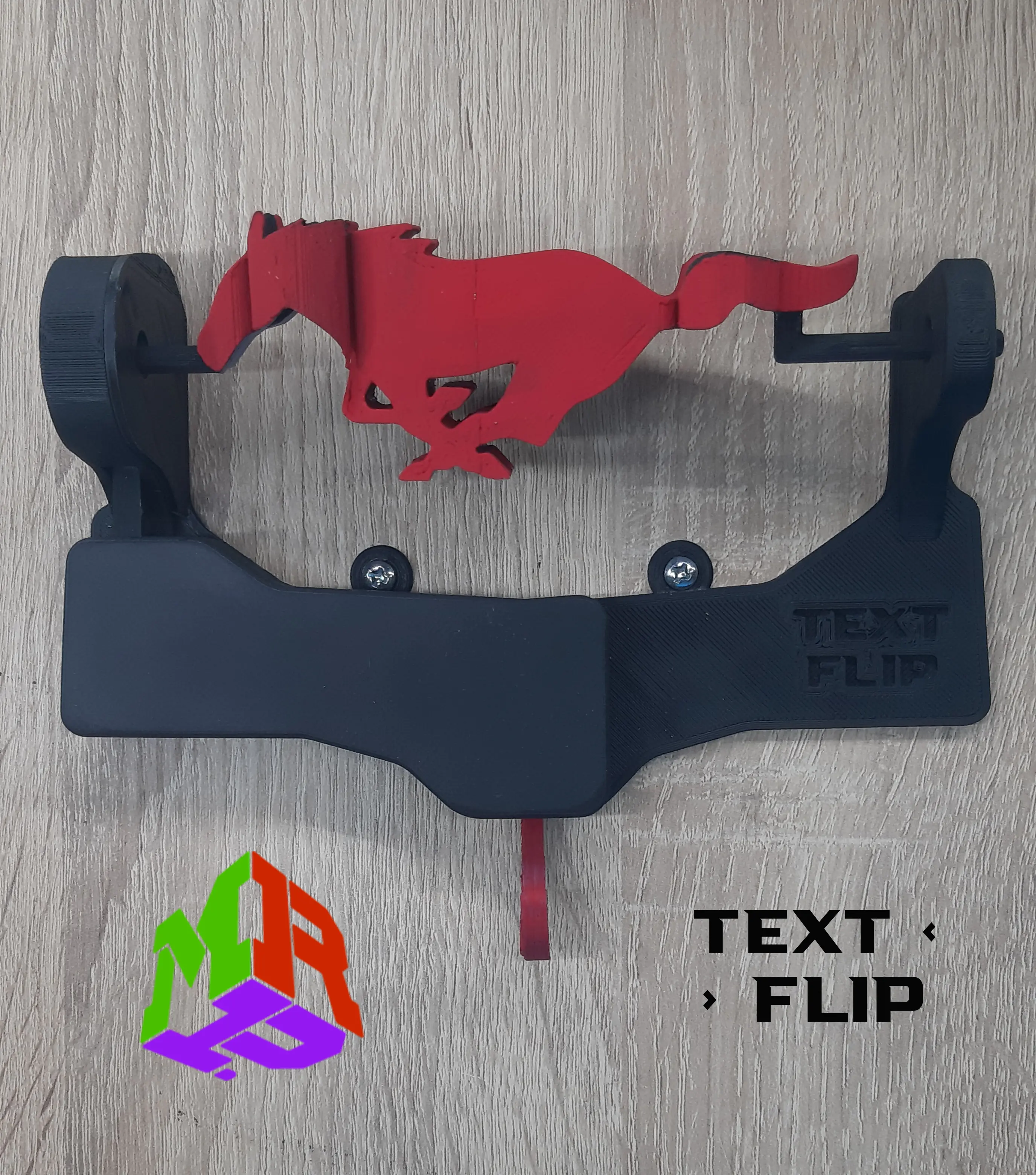 TEXT FLIP: KEY HANGER | MUSTANG - CAR |