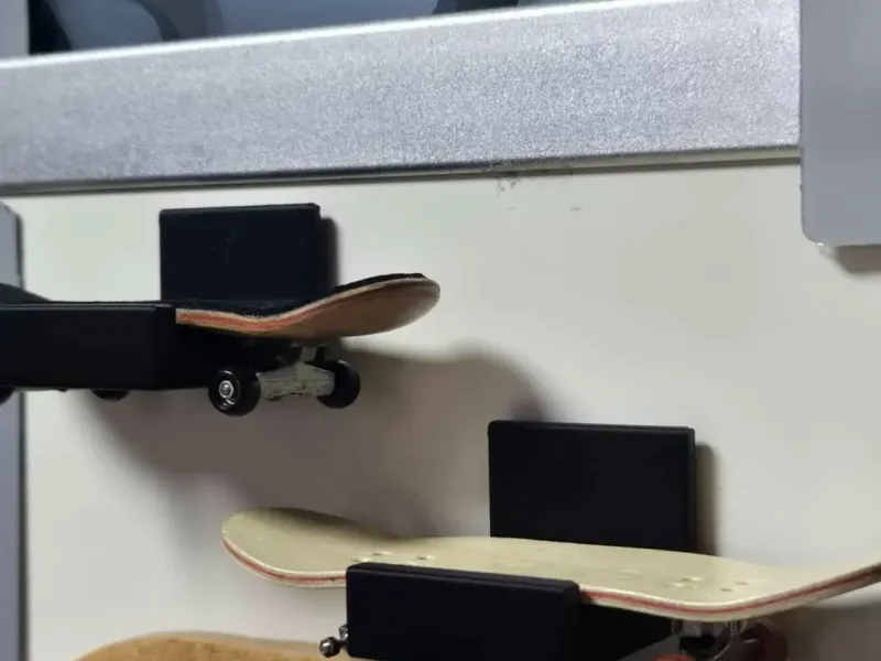 Fingerboard wall holder for ALL SIZE