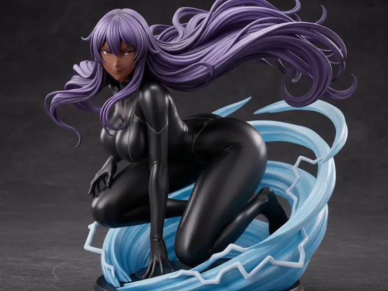 Yoruichi Shihouin Stealth Pose Collectible Figurine