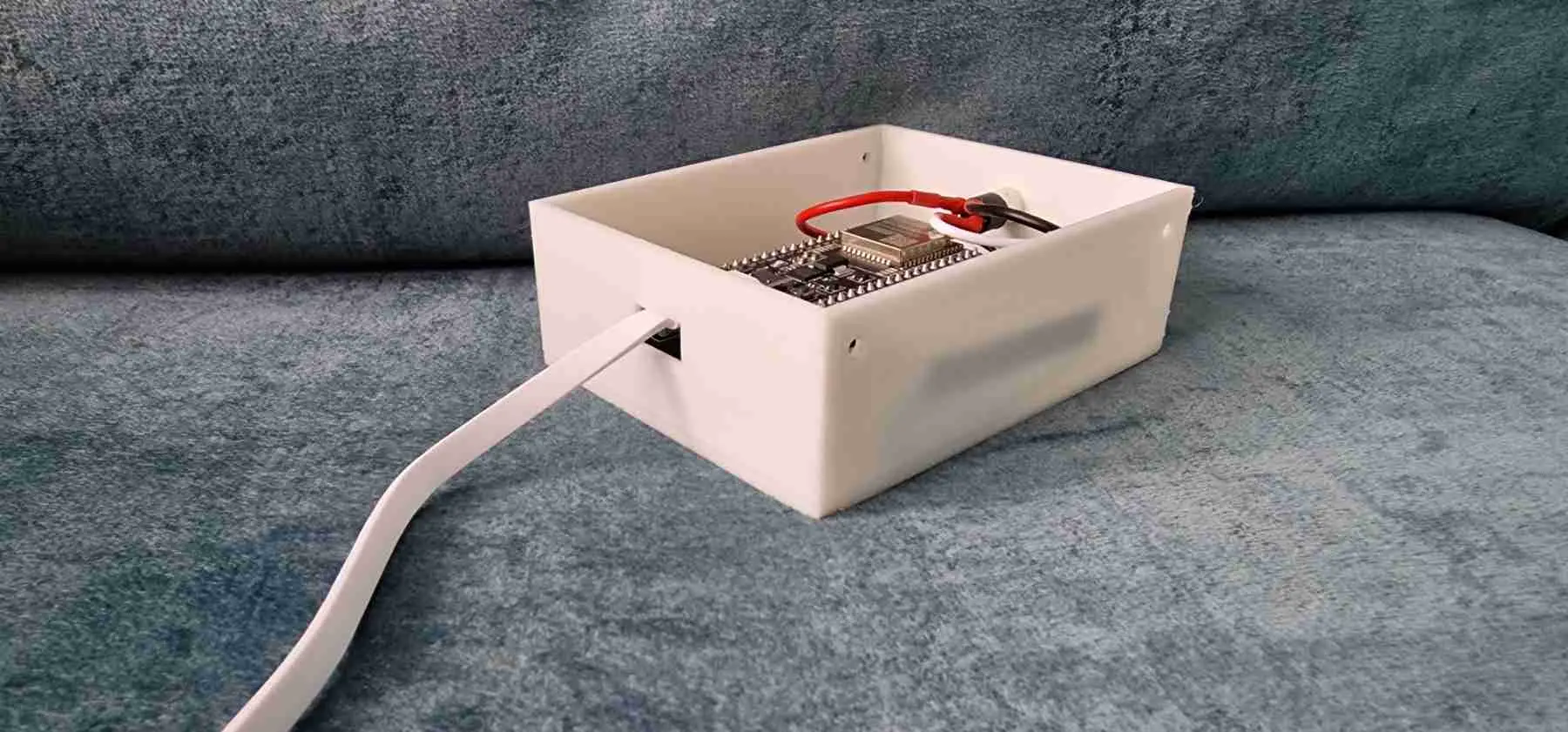 ESP32 Box with Sensor