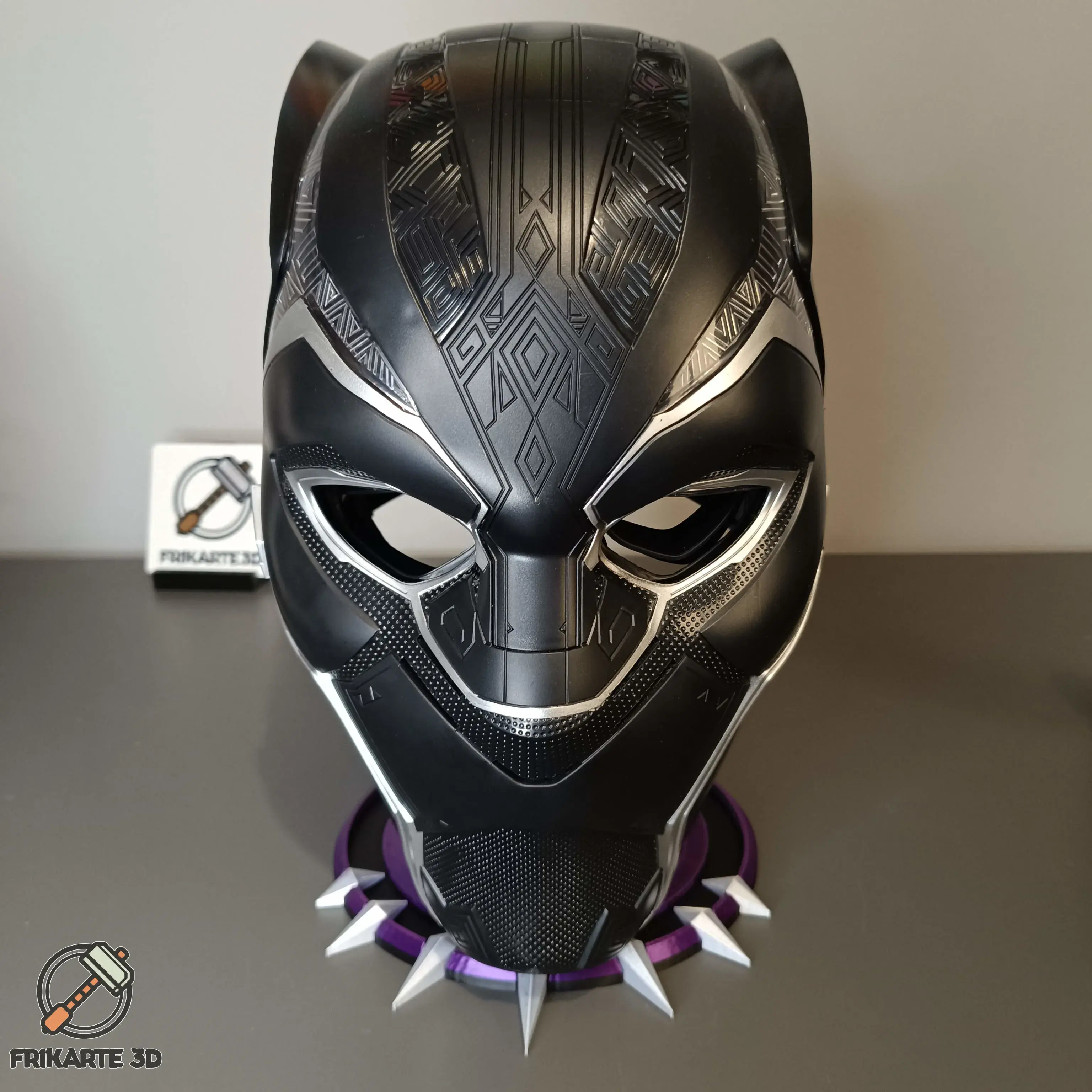 Black Panther Helmet Stand - 3D Printable Display