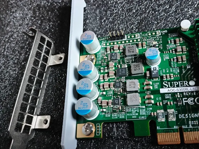 Bracket pci-express ou pci-e pour carte supermicro HBA SAS
