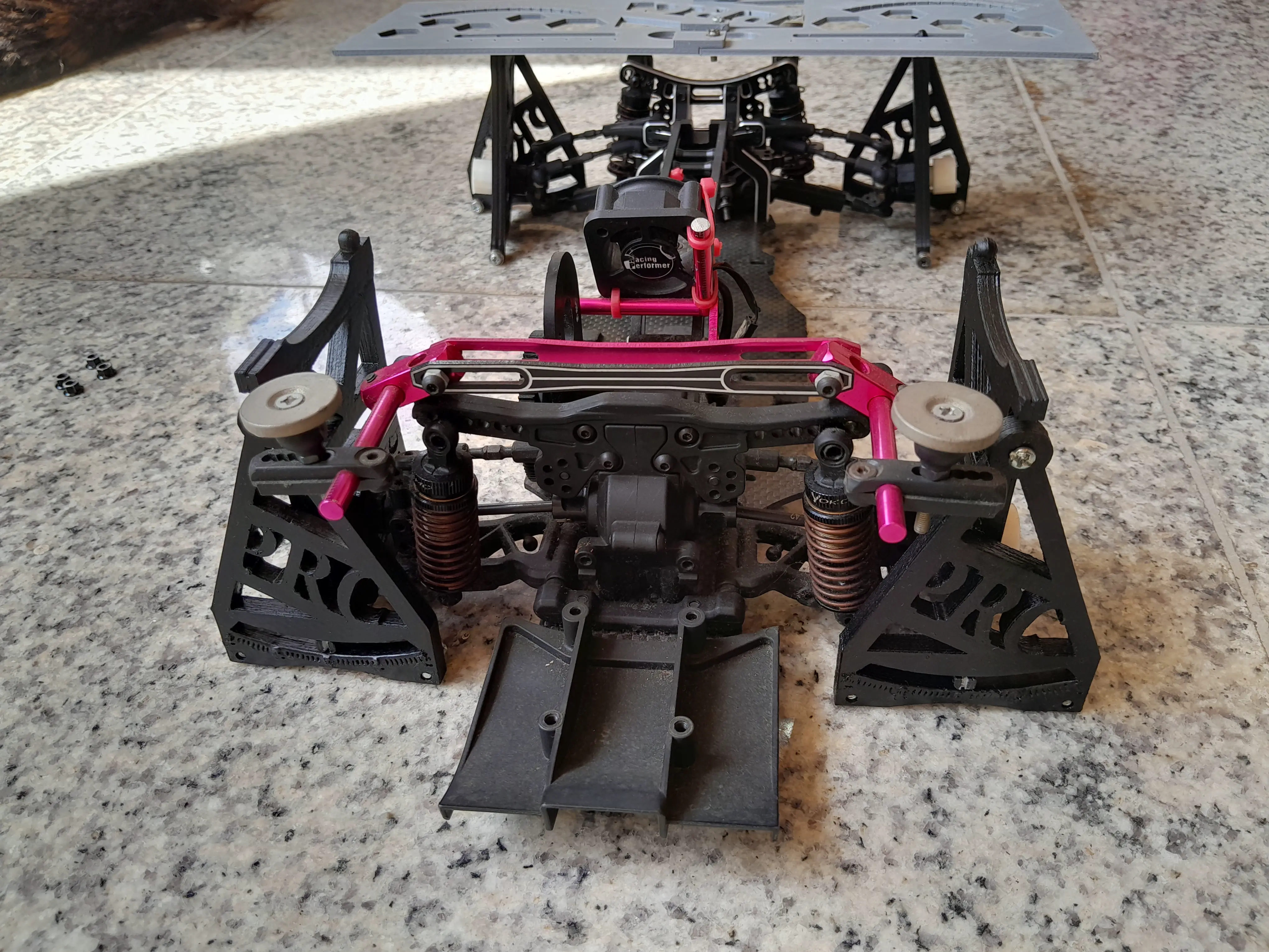 RC Araba 1:10 Kurulum Sistemi