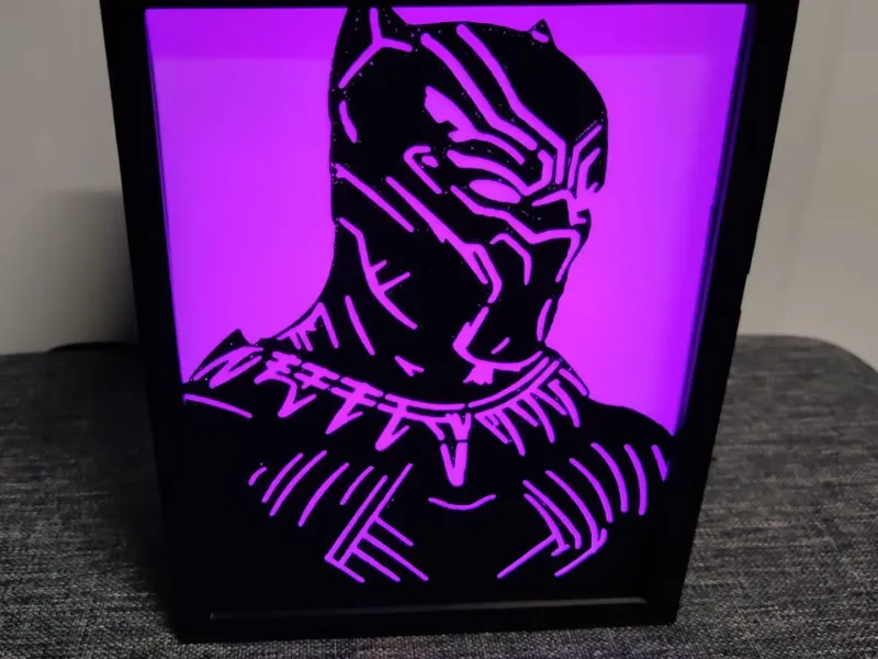 Scatola luminosa a LED Black Panther