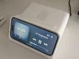 iPhone16 Pro nightstand dock-2