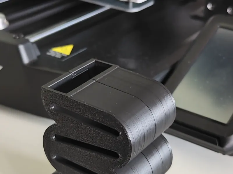 Battery dispenser