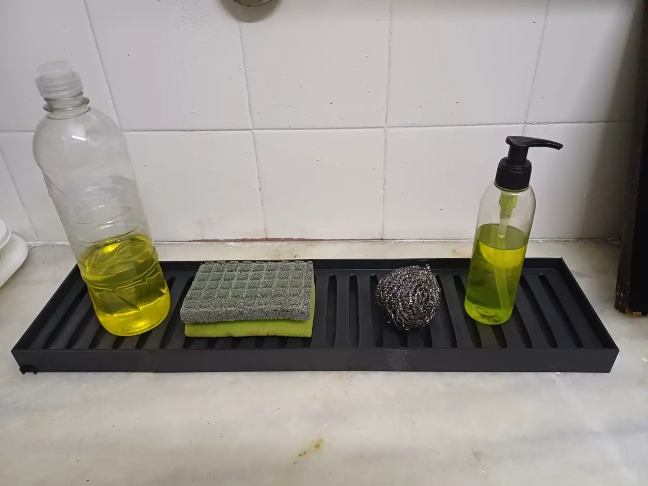 SLOTTED SINK ORGANIZER TRAY