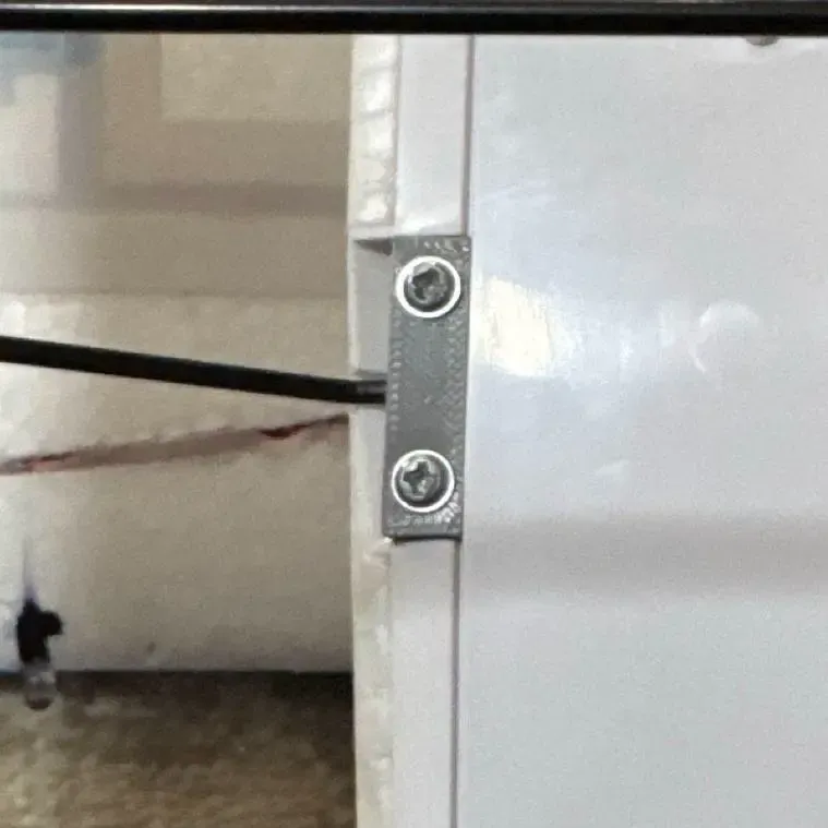 Valiant 1.3m Float strut bracket's part #EFL4957