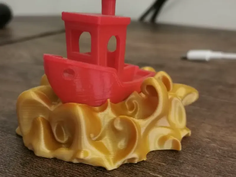 BENCHY WITH WAVES