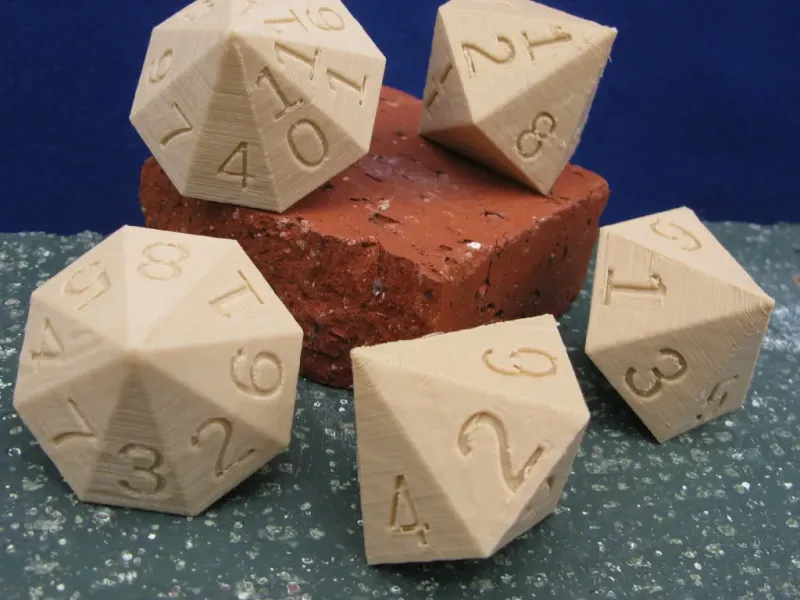 Dados de doce y dieciséis caras