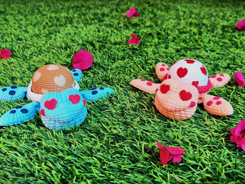 Turtle Love - Valentine's Day multicolor knitted container
