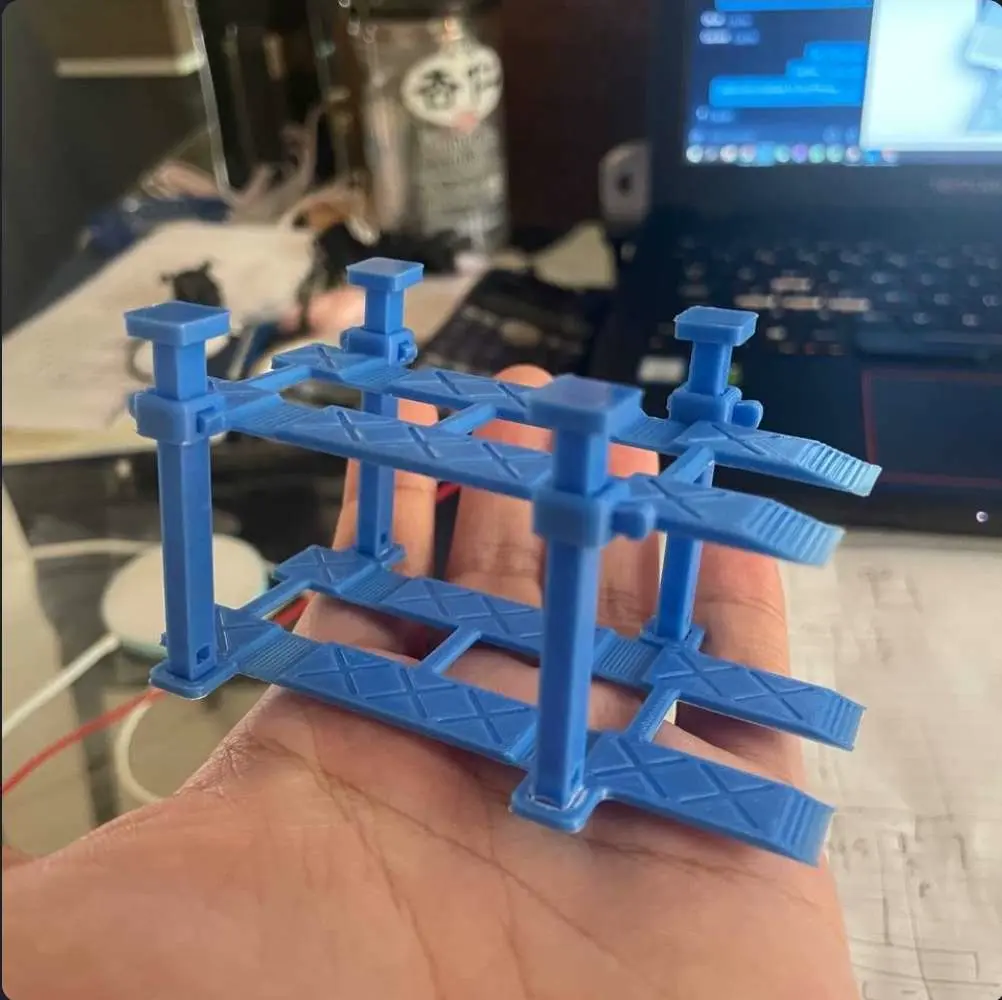 Ascensore per auto Hotwheels