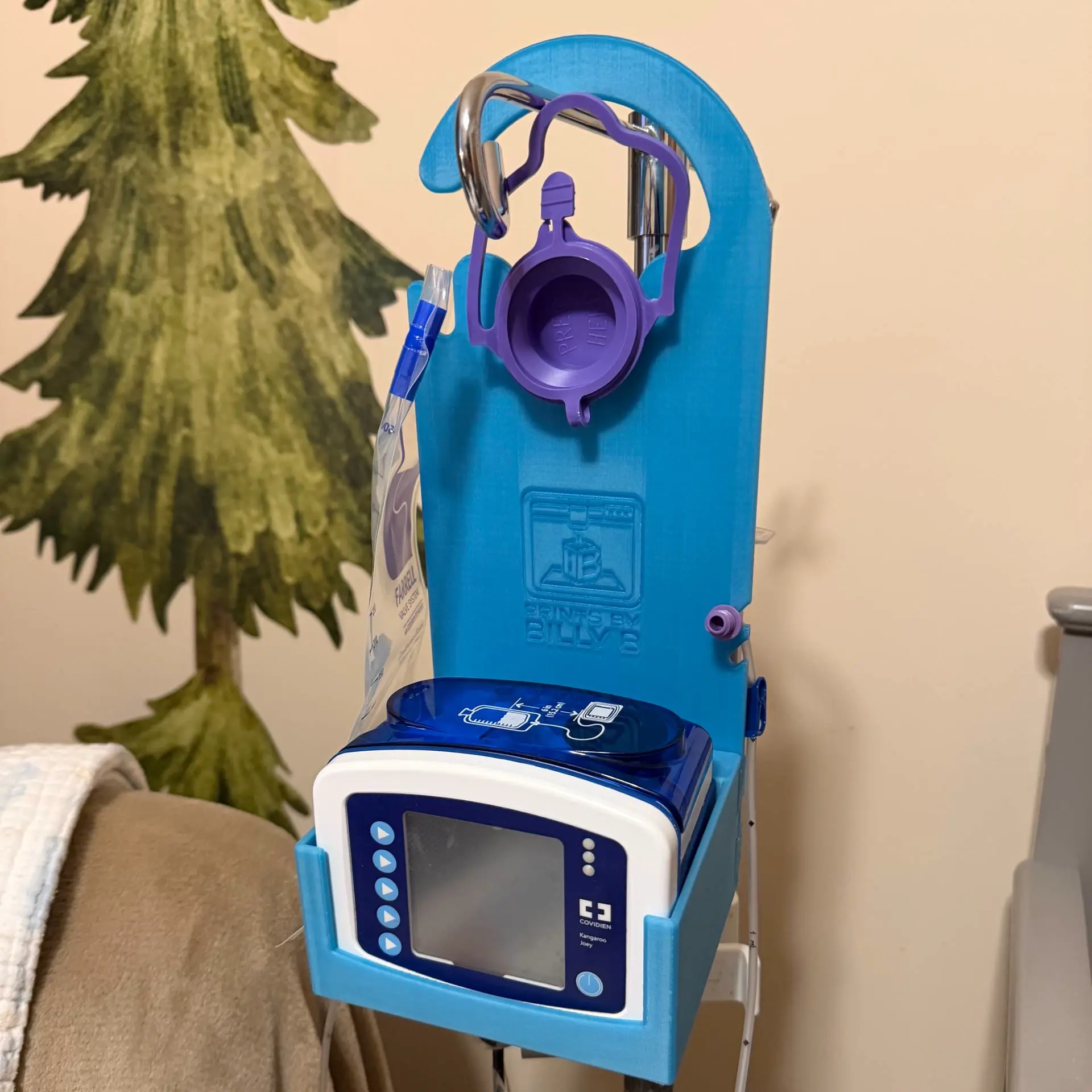 Kangaroo Joey Feeding Pump Kit for crib and hanger