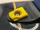 GUITAR STRAP LOCKING CLIP-5