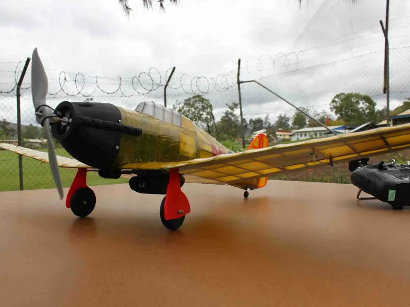 Avião Hawker Hurricane RC realista totalmente impresso