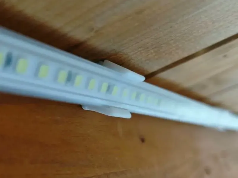正方形LEDストリップクリップ - 正方形LEDストリップクリップ