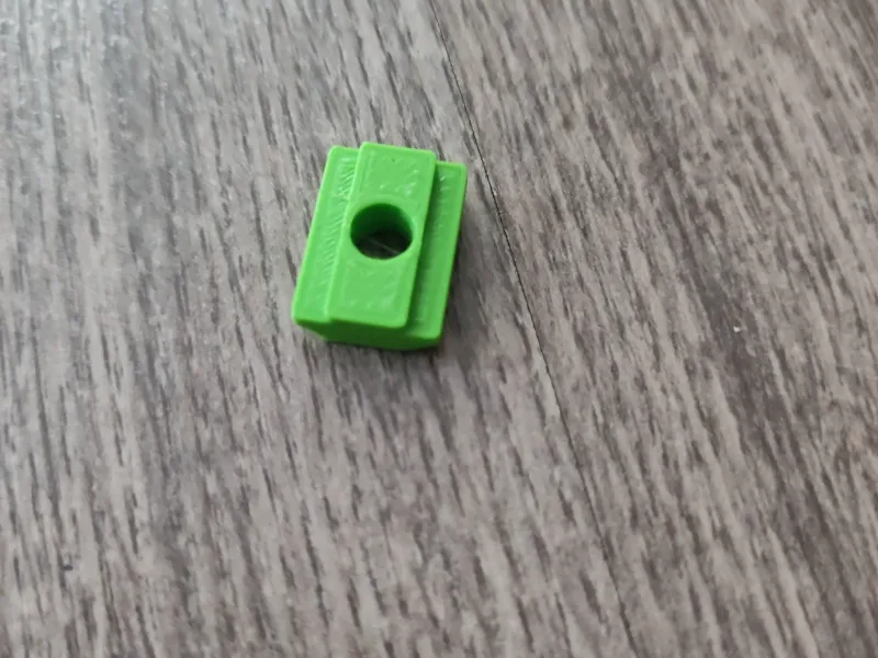 v slot for frame