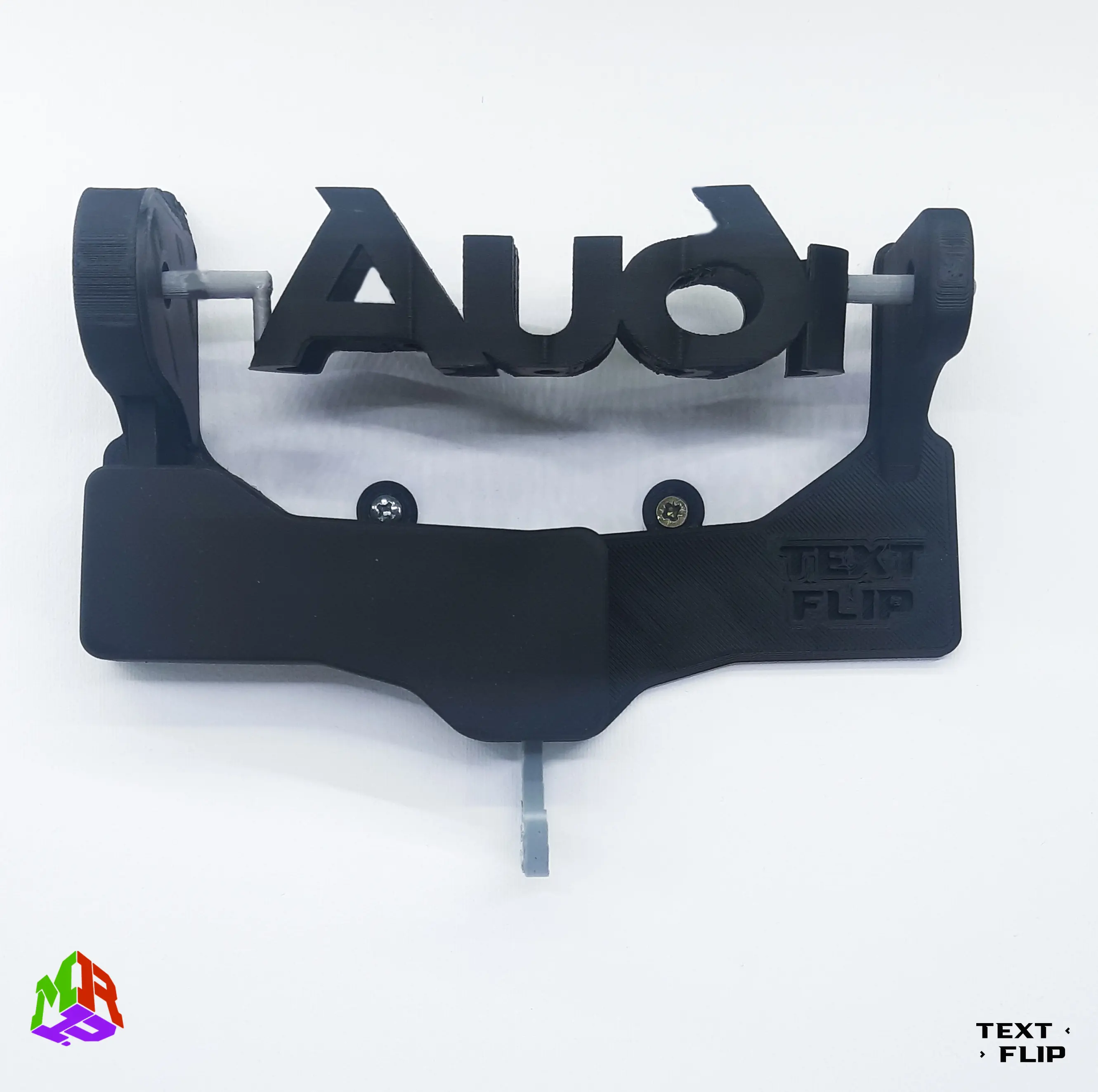 TEXT FLIP: KEY HANGER | AUDI |