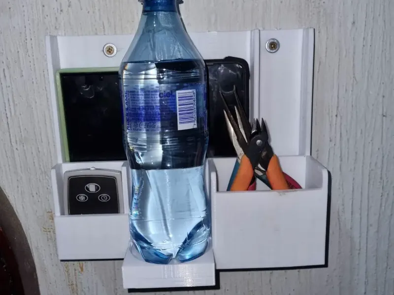 Halterung für Telefone, Fernbedienungen, Werkzeug und Getränke.