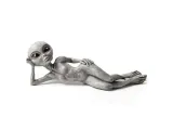 Alien E.T lying down - sculpture-4