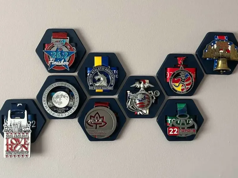 Race Medal Display (Hexagon Wall Mount)
