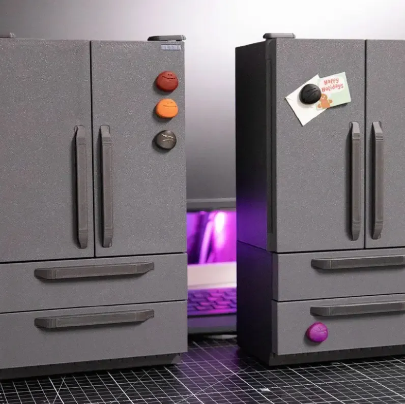 Miniature fridge toy!