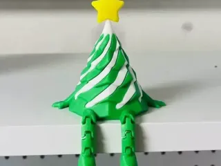 坐着的螺旋圣诞树