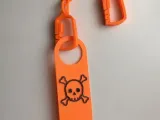 Llavero de calavera y huesos cruzados con cadena.-2