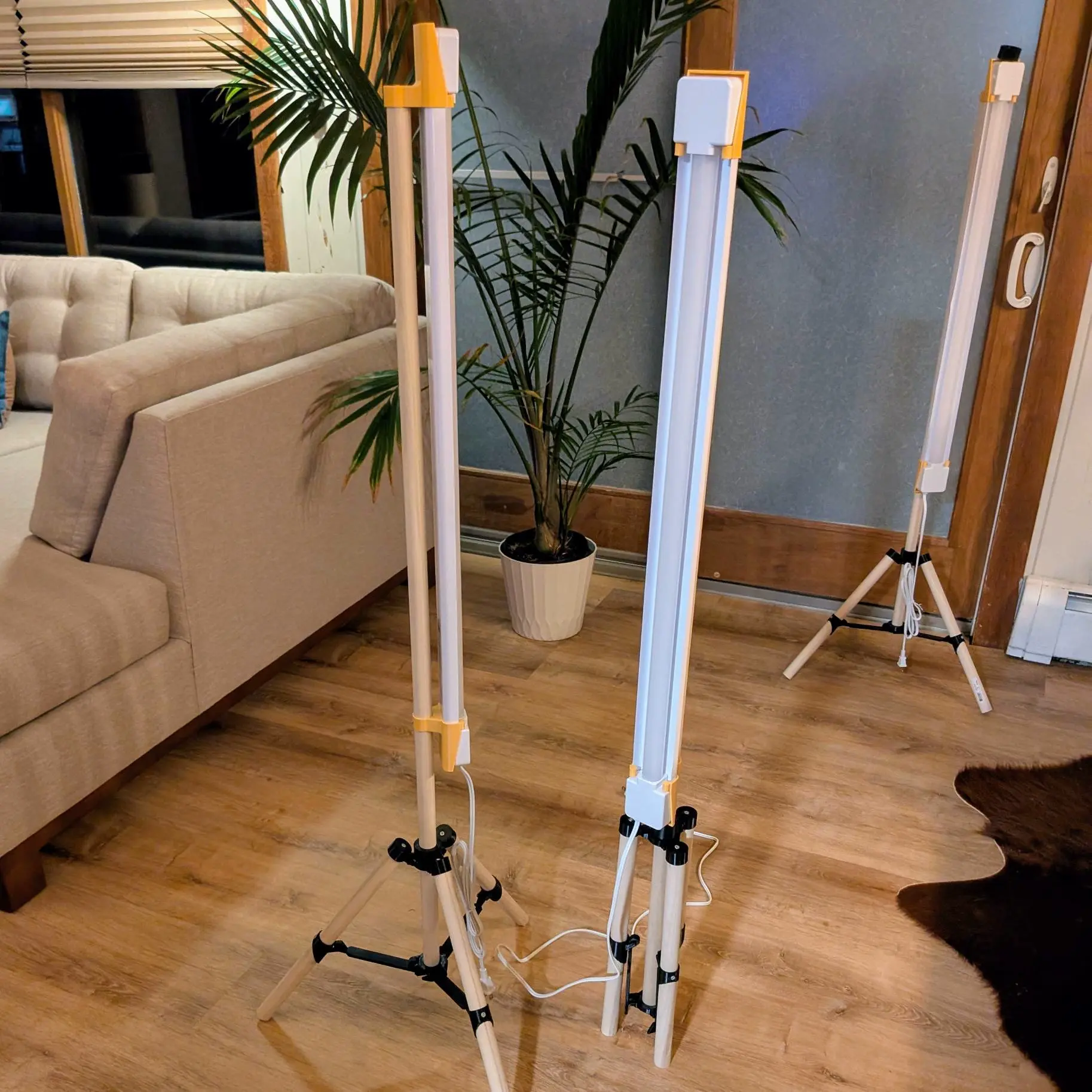 Standing Utility Light