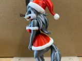 Lupa Grey - Xmas themed-2