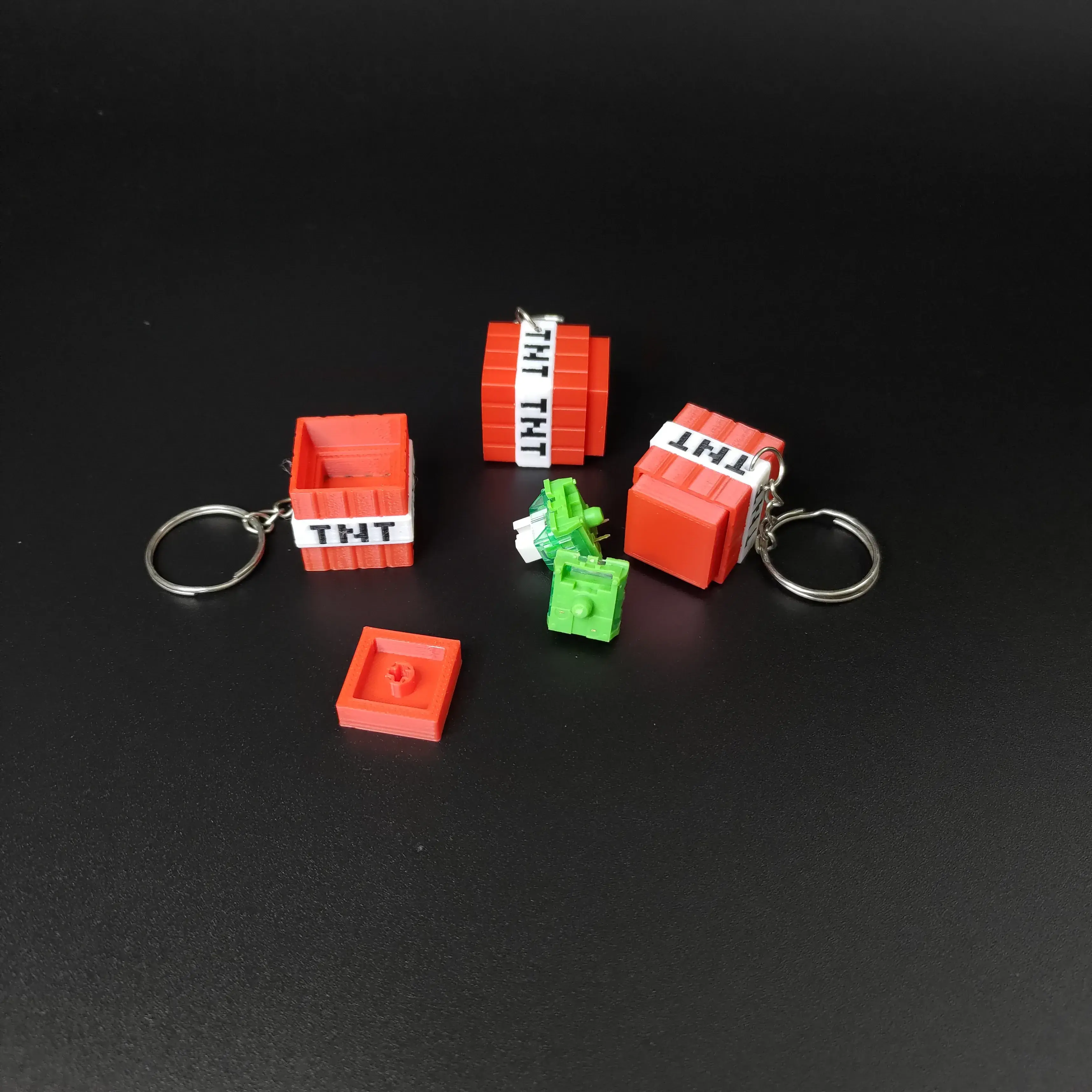 MINECRAFT TNT KEYCHAIN