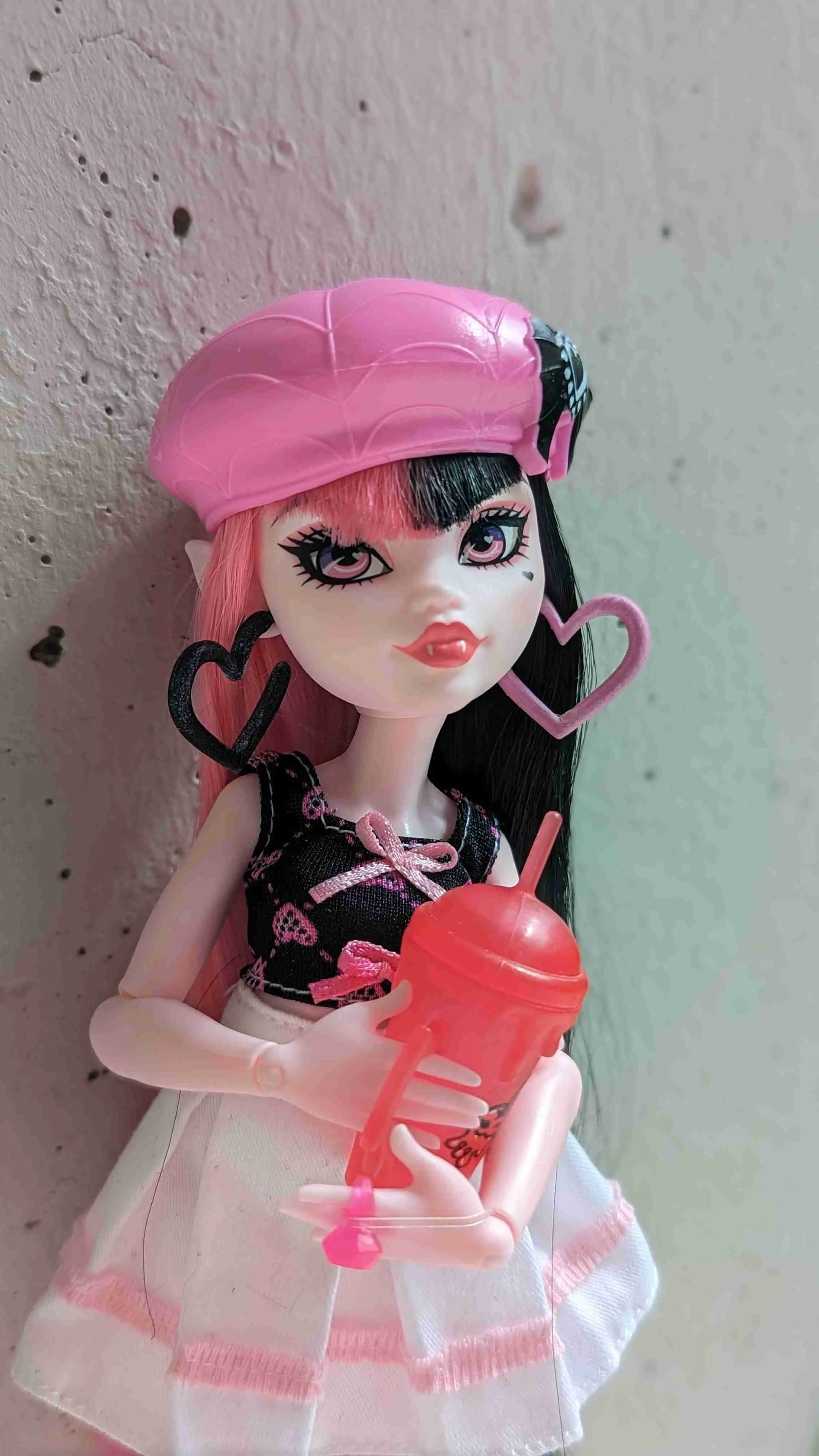 Draculaura's Heart Earrings for Monster High
