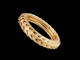 scales wing ring-7