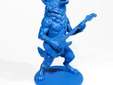 The guitar-playing wolf-4