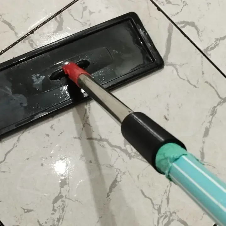 Adaptateur fileté pour mop - Manche à balai