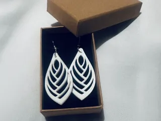 Leaf Earrings/Pendant/Keychain