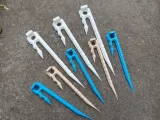 Universal Tactical Tent Peg - Easy Print-1