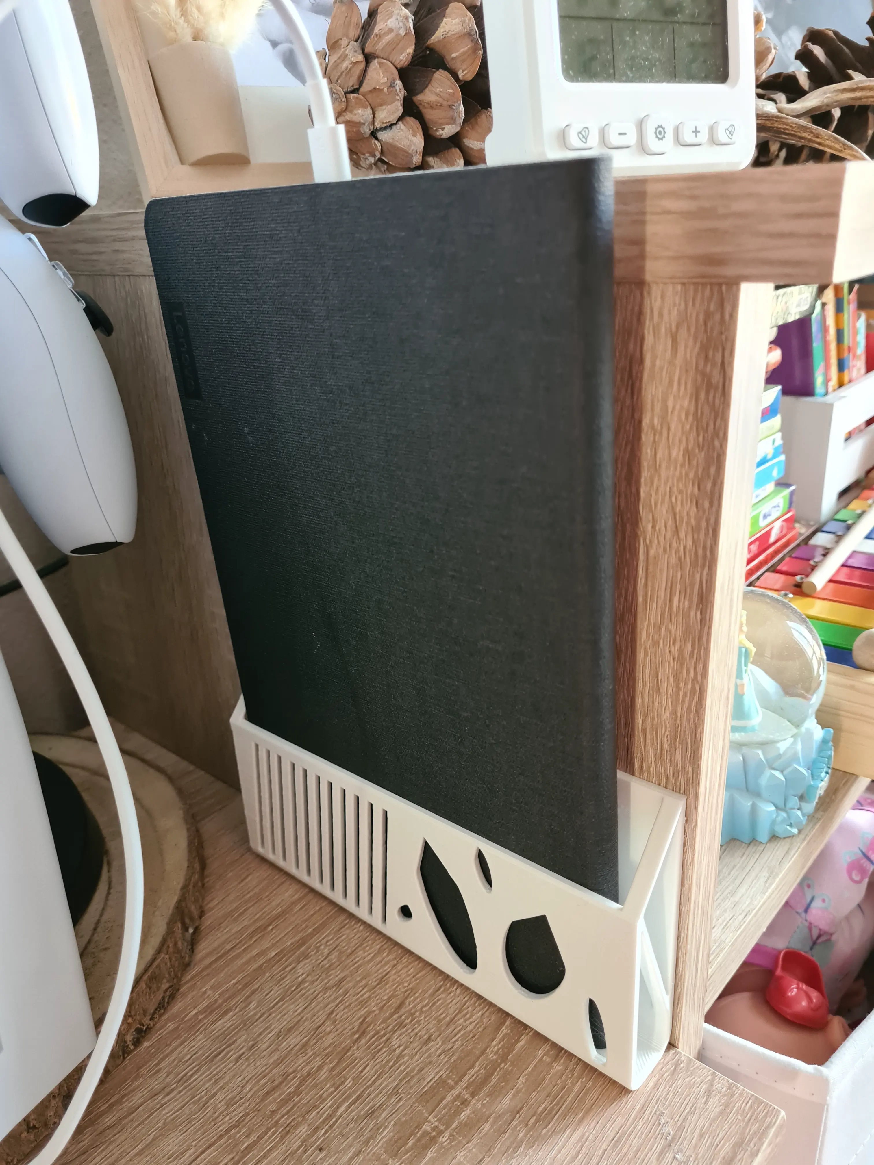 Tablet holder