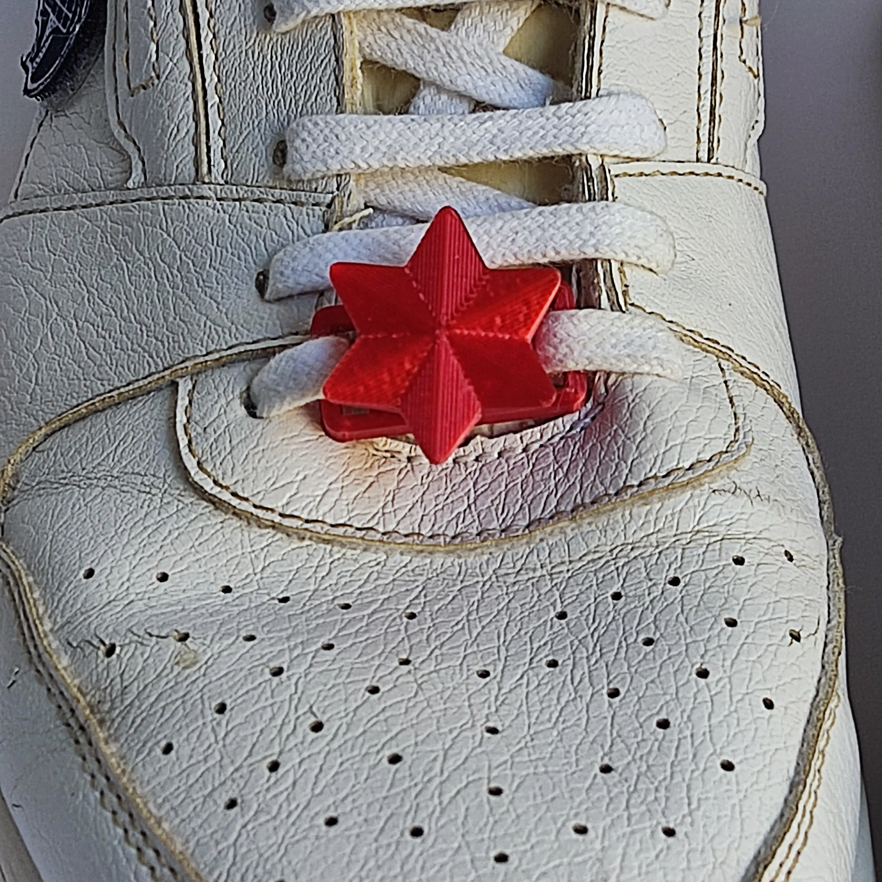 shoelace star buckle