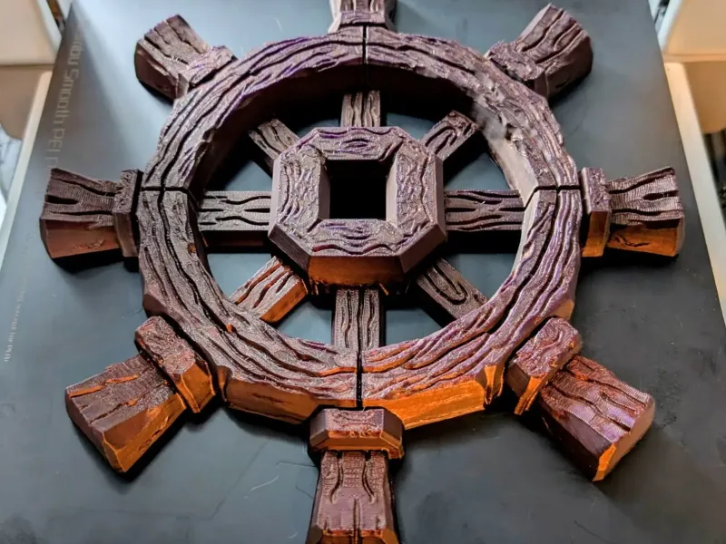 Scultura da parete a forma di ruota pirata in legno alla deriva