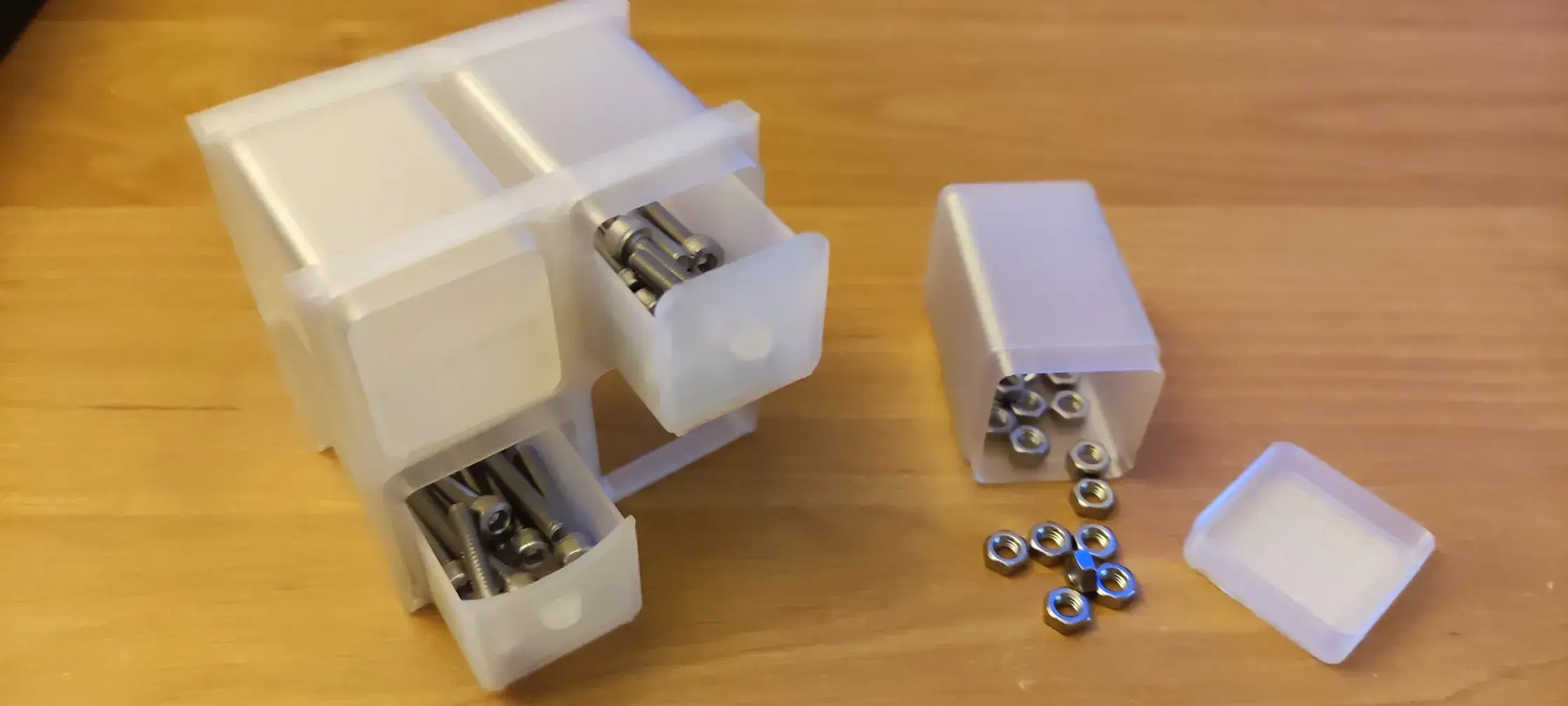 Resizable box organizer