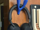 2 Horned Hanger-0