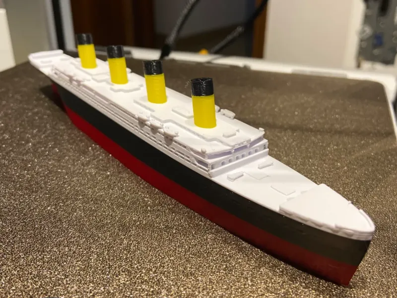 Titanic Toy HD