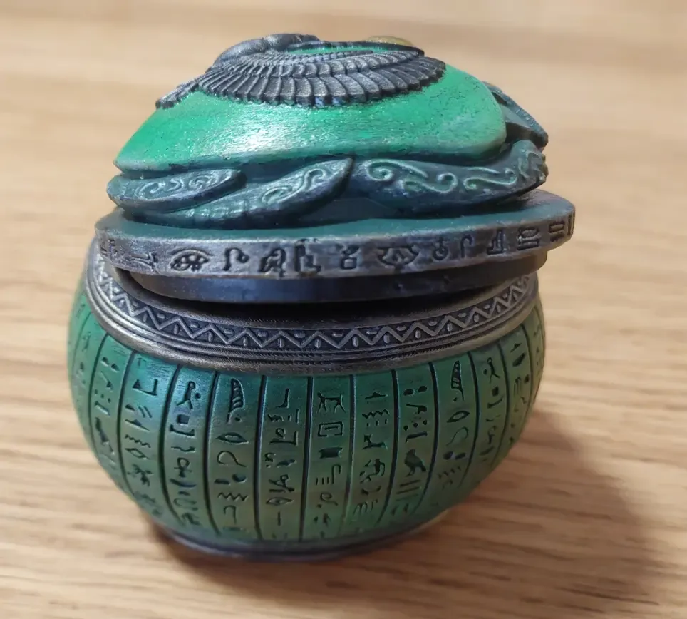 Egyptian jewelry box