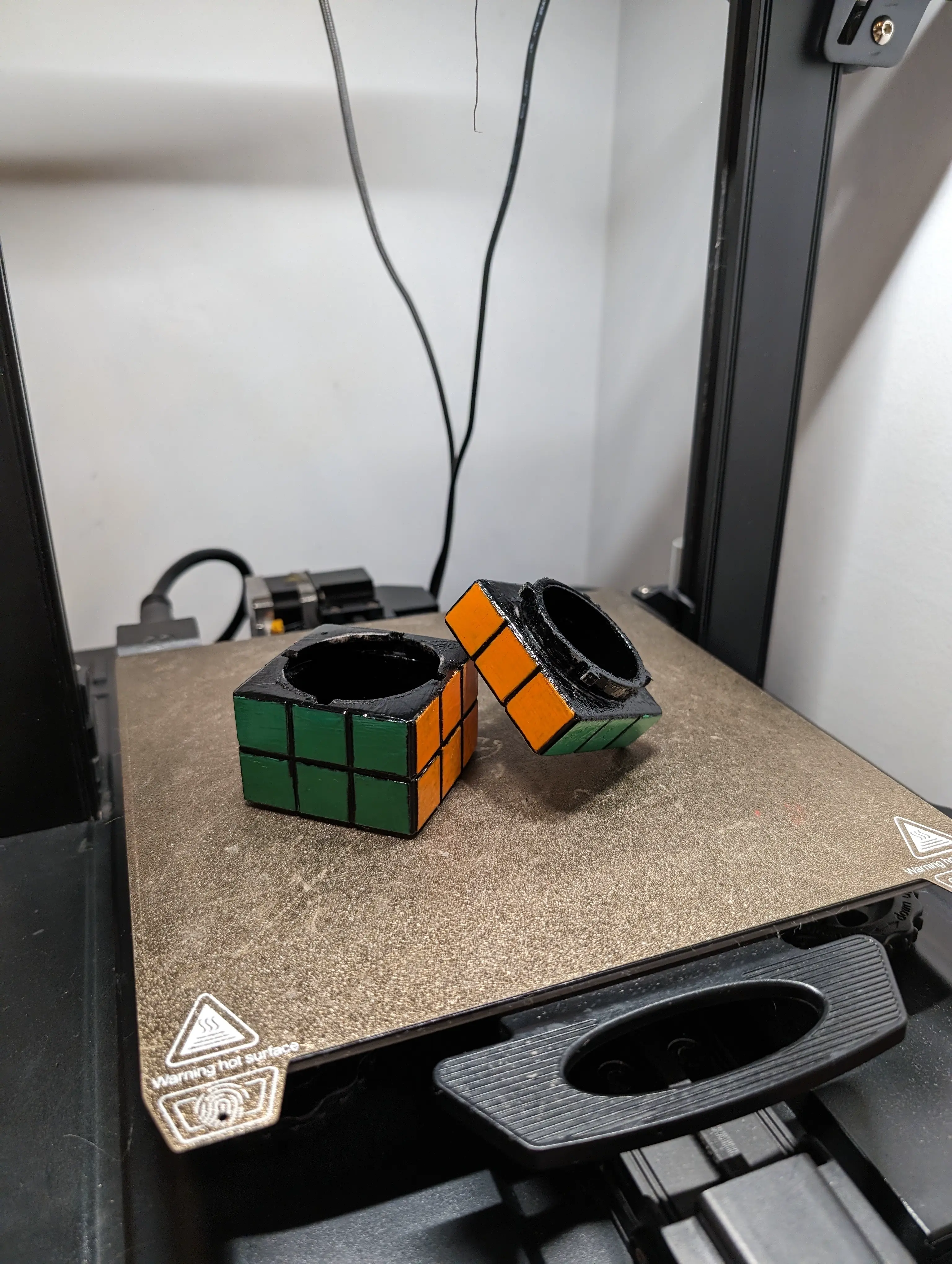 Rubik’s Cube Box (FUNCTIONAL)