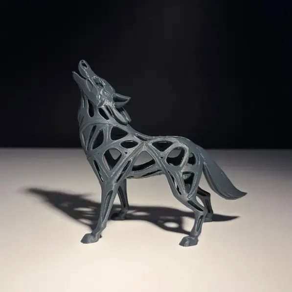 Statue du loup hurlant